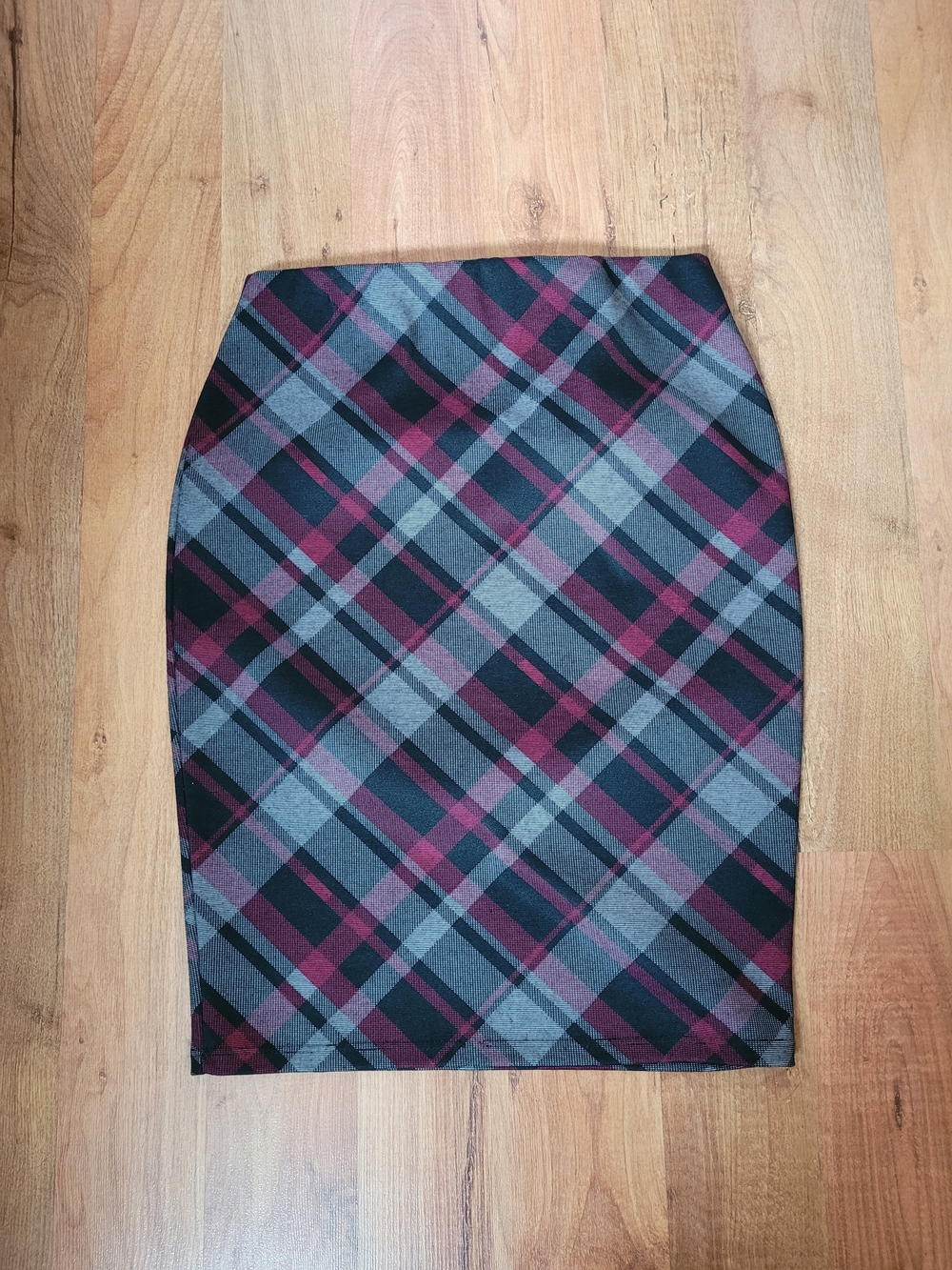 Ricki's Plaid Pencil Skirt in Black, Gray & Pink
